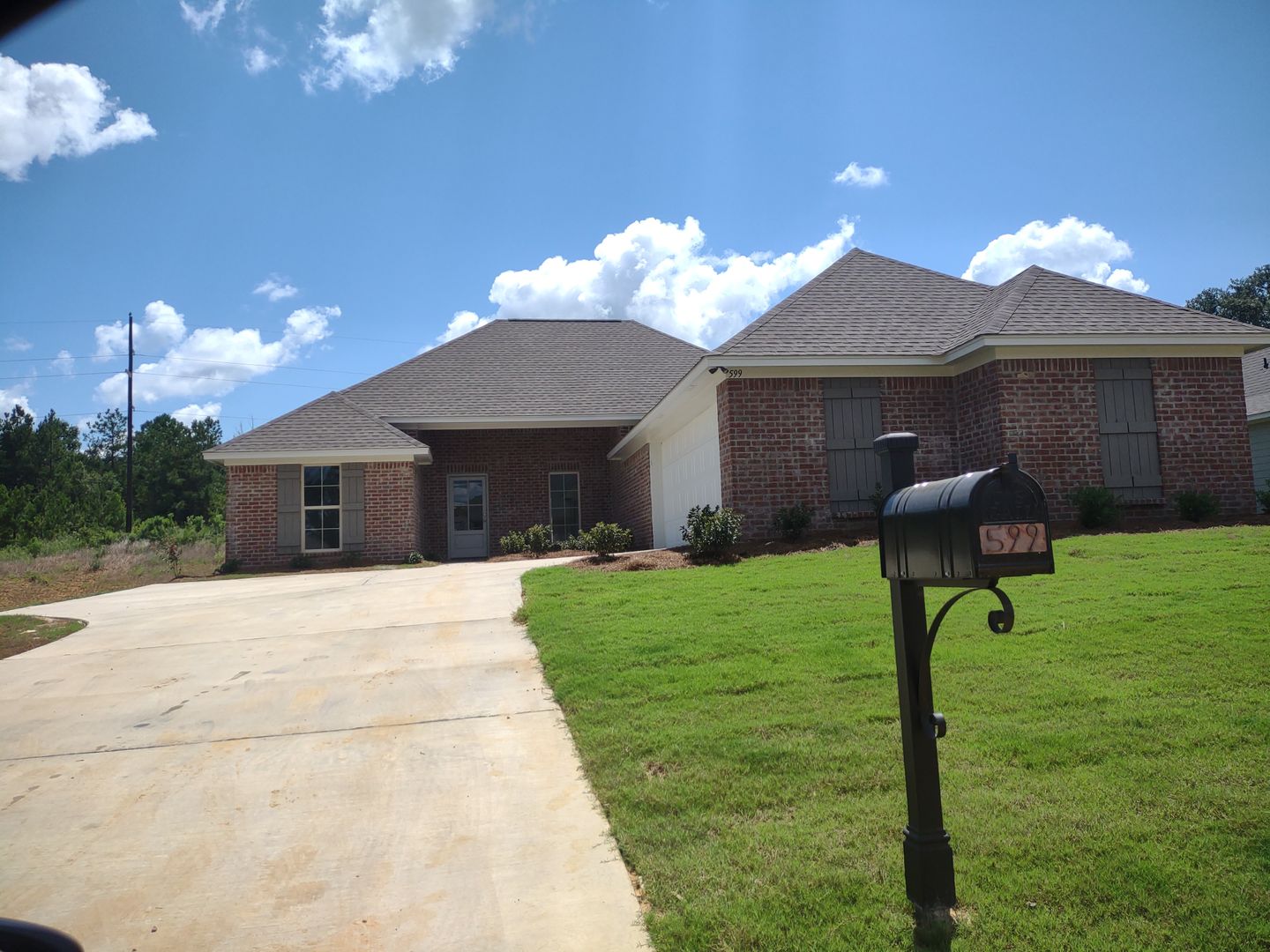 Pearl House: 599 Westfield Drive