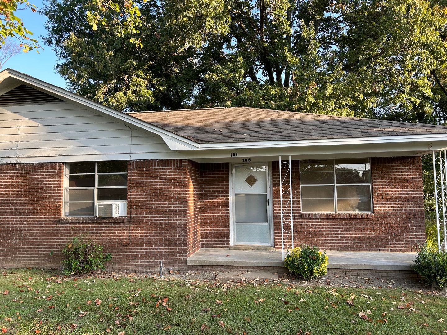 Batesville Apartment: 106 Rollins Dr