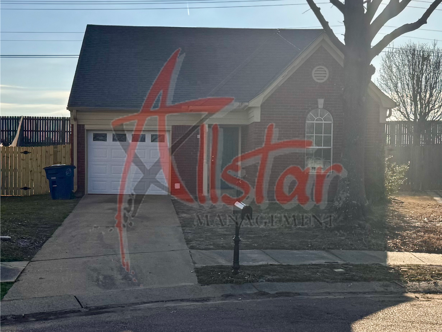 Olive Branch House: 8170 Clubview Dr