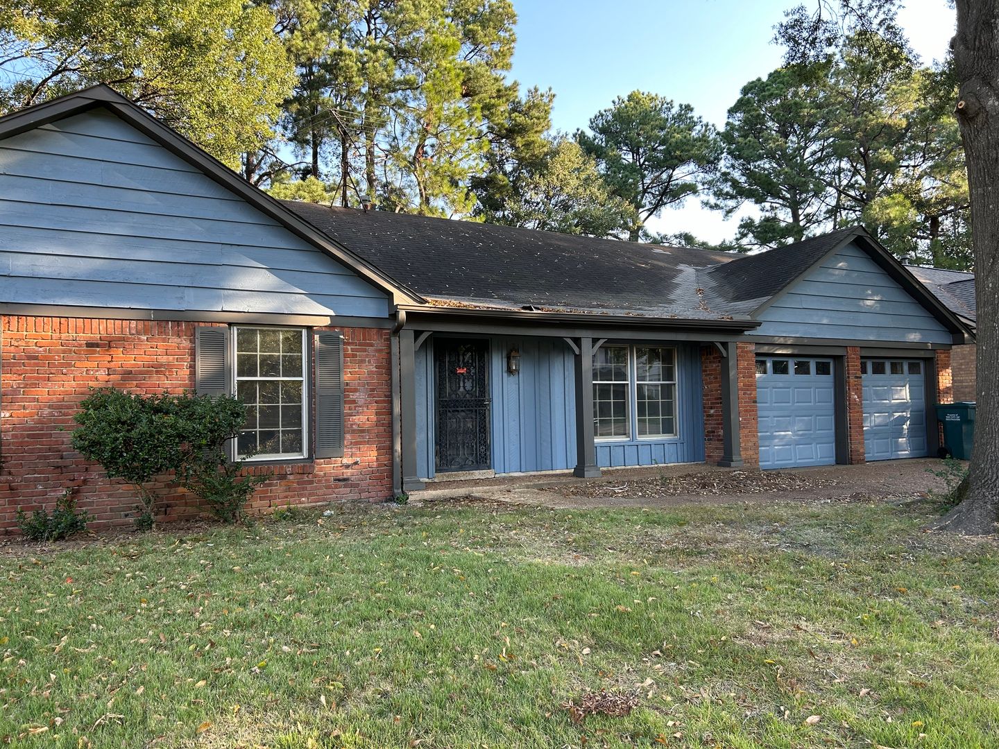 Southaven House: 842 Farmington Dr N