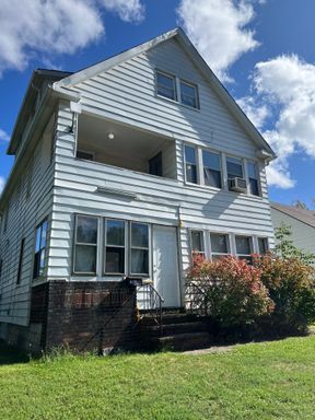 19210 Firwood Road Unit 2 Cleveland, OH 44110 – photo 1