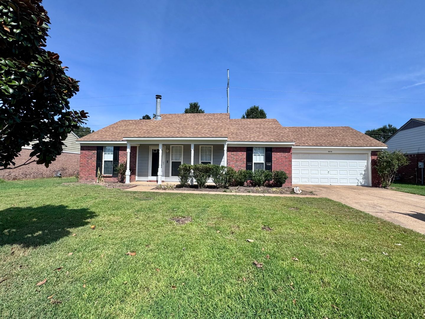 Olive Branch House: 6918 Amanda Dr