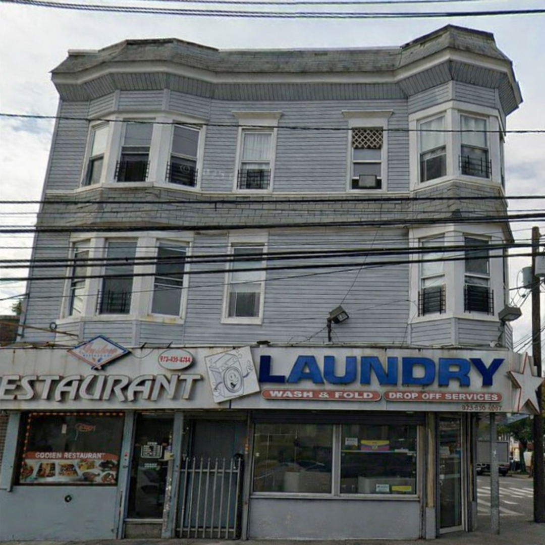 Newark Apartment: 176-178 12th Ave