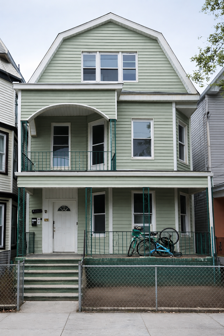 Newark Apartment: 203 3rd st