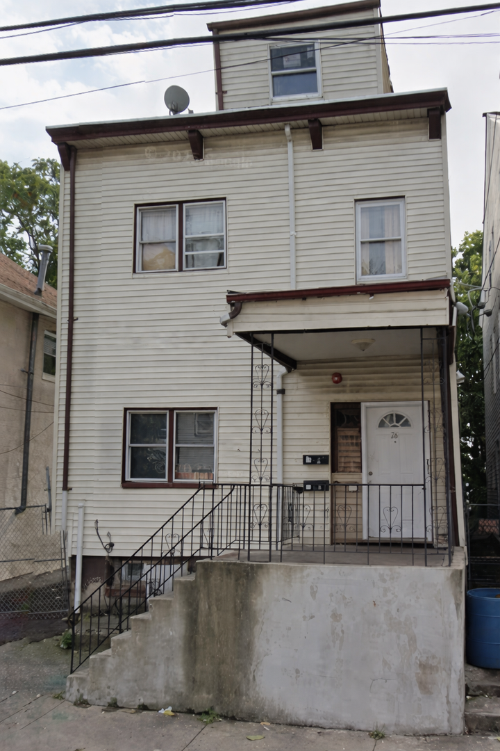 Paterson Apartment: 76 Godwin Ave.