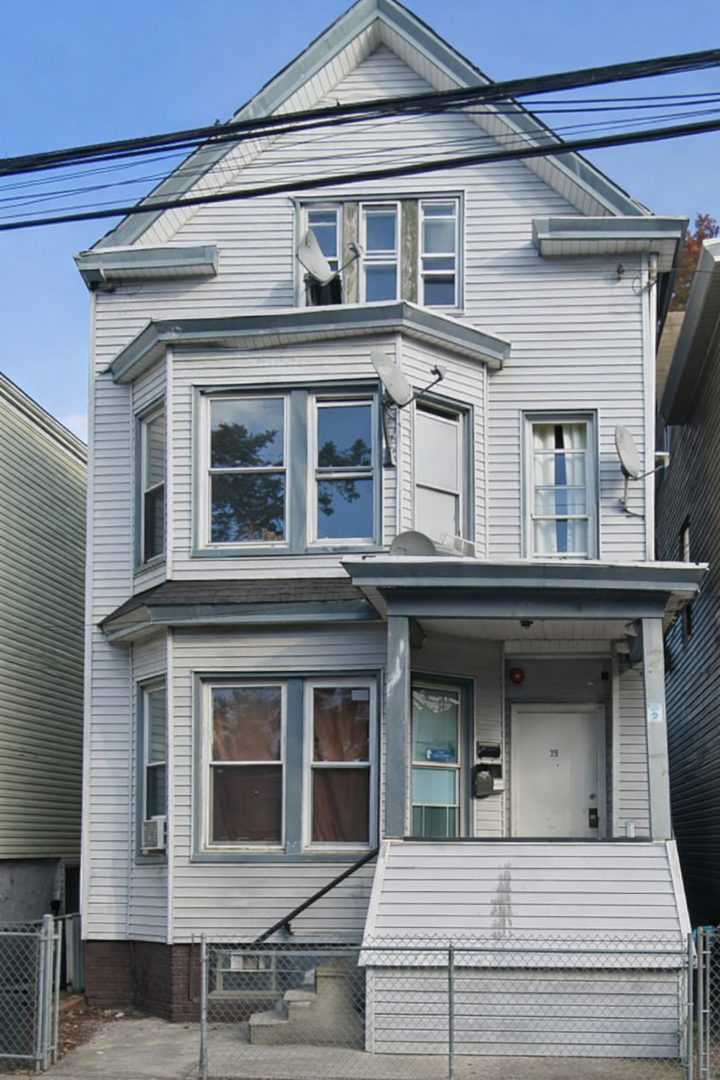 Paterson Apartment: 711 E 18