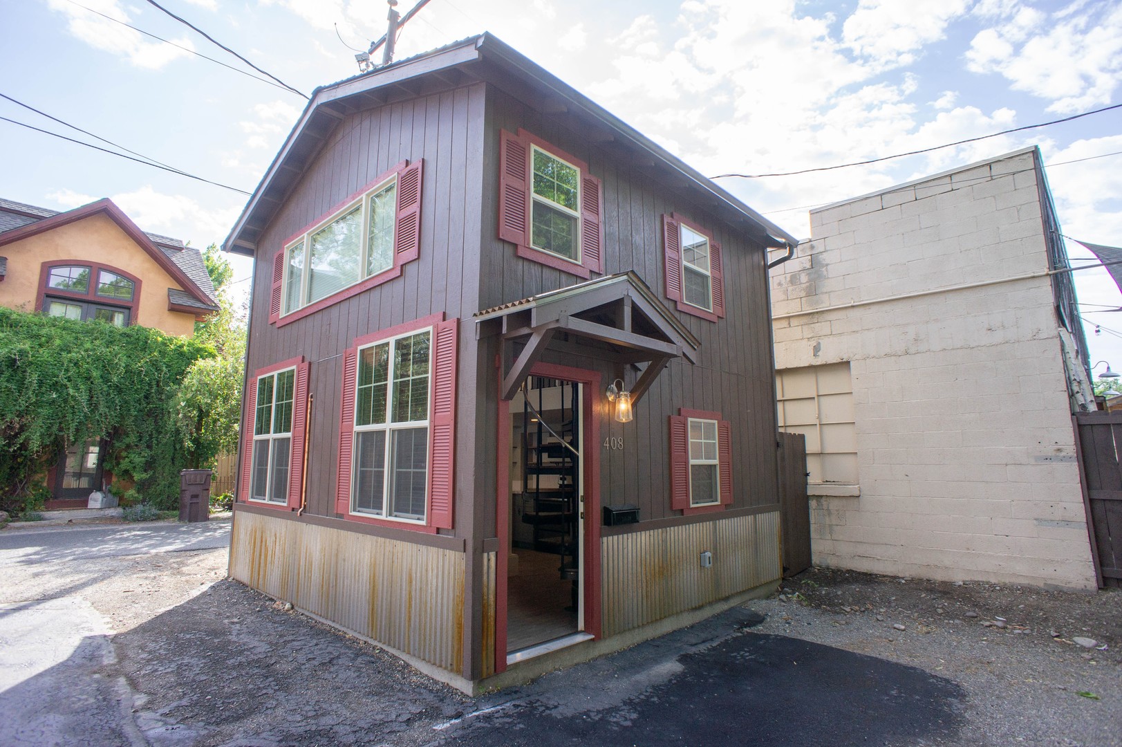 Hailey House: 408 N Main St
