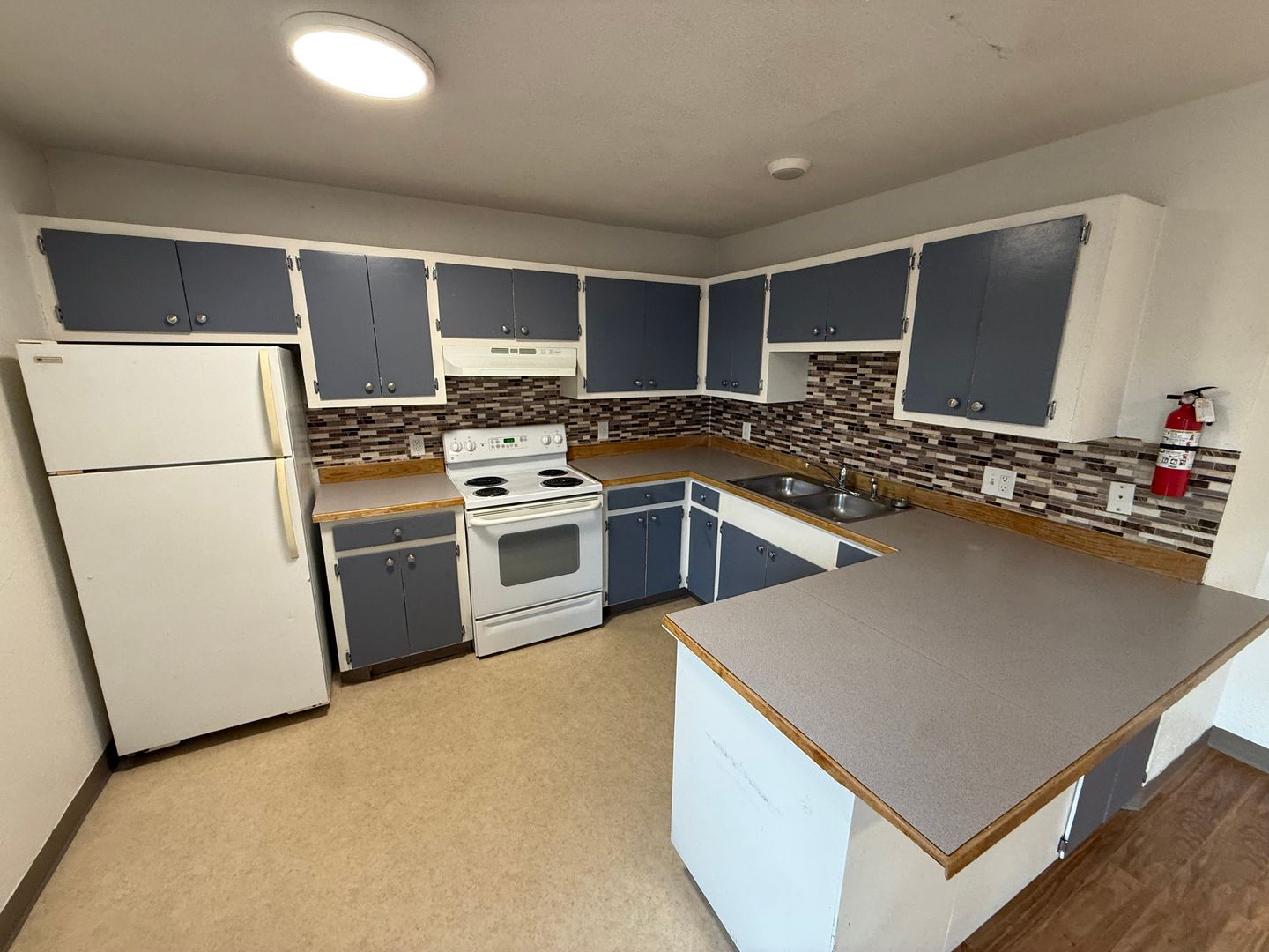 3901 Northwood Drive · 4