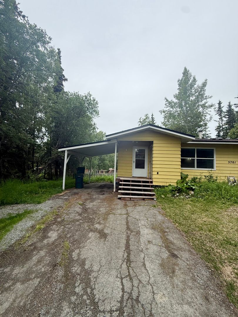 5701 East 98th Avenue · 1
