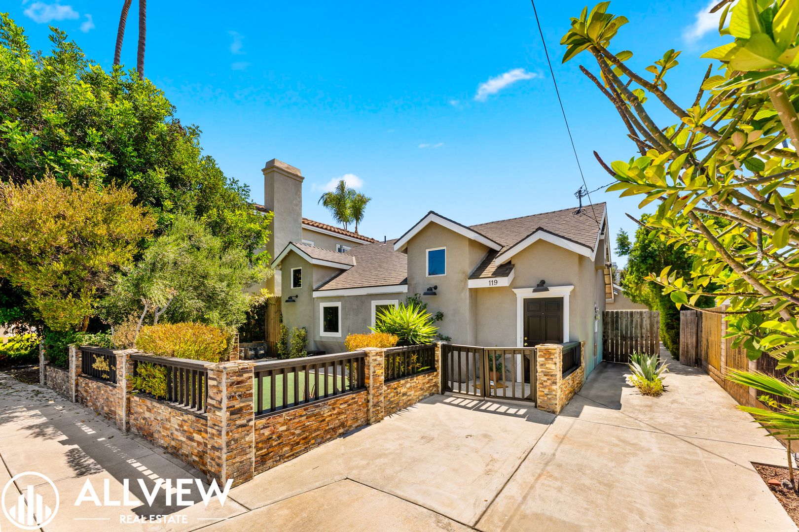 Costa Mesa Apartment: 119 23rd Street - A