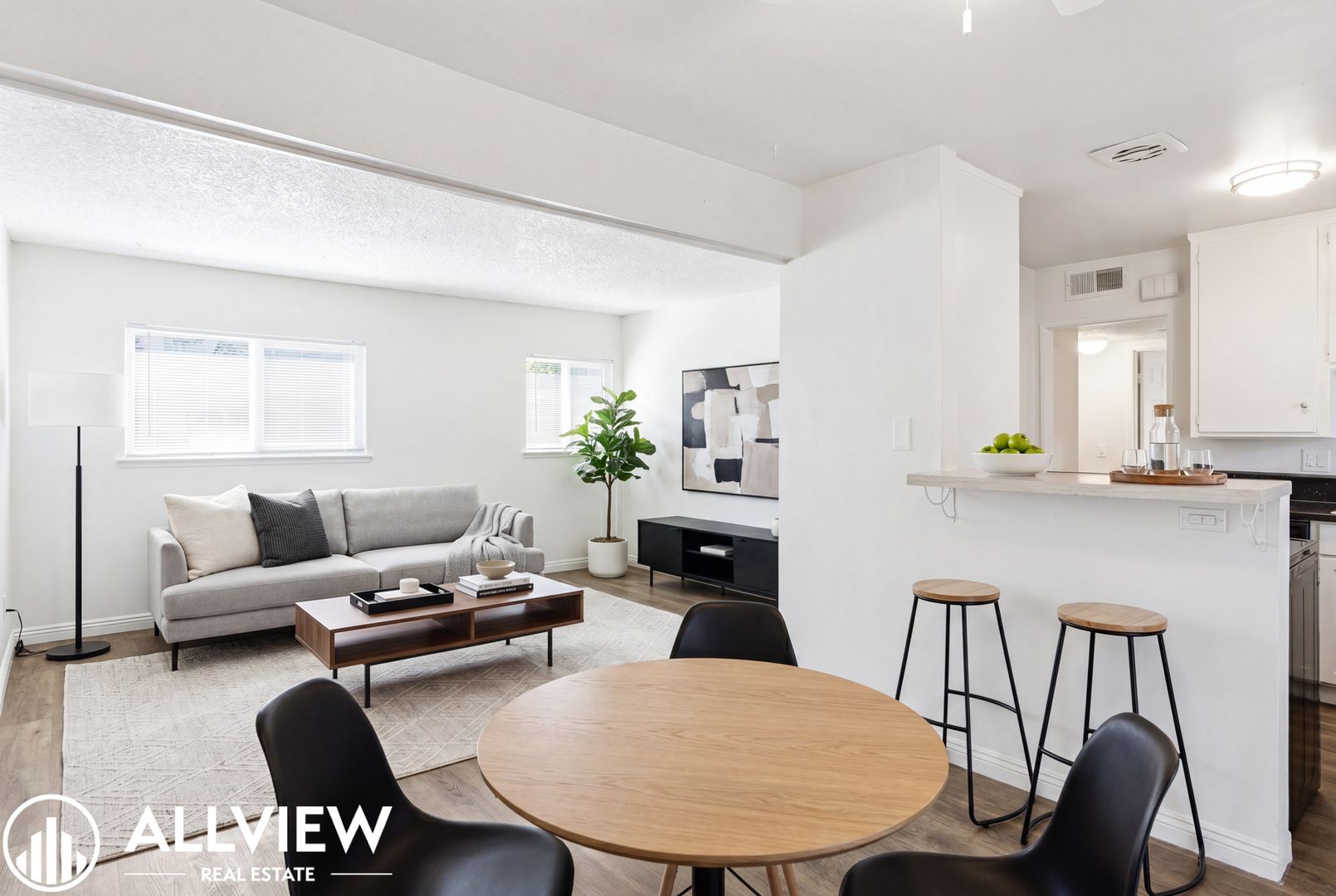 Anaheim Apartment: 3410 West Olinda Lane