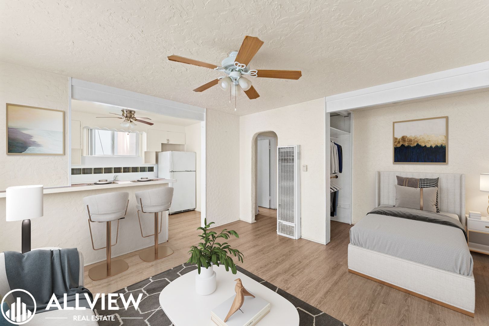 Surfside Apartment: 17 C Pacific Avenue