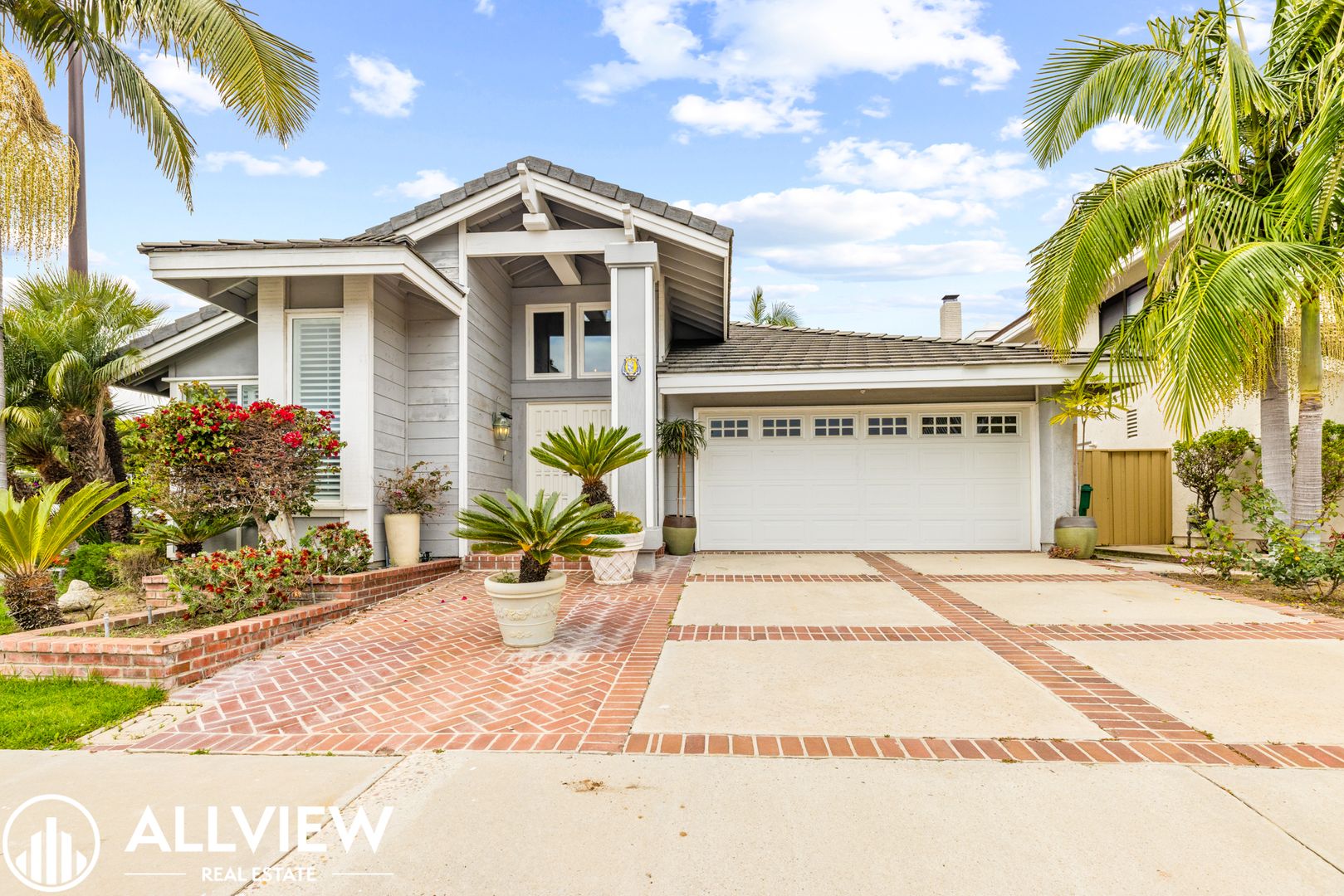 Irvine House: 19 Fairdawn
