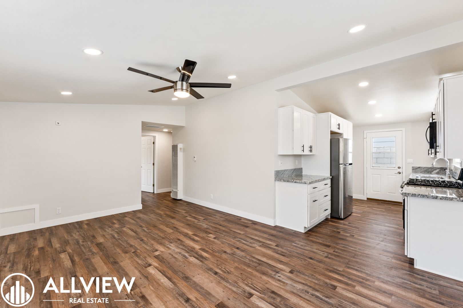 Costa Mesa Apartment: 326-330 Rochester St