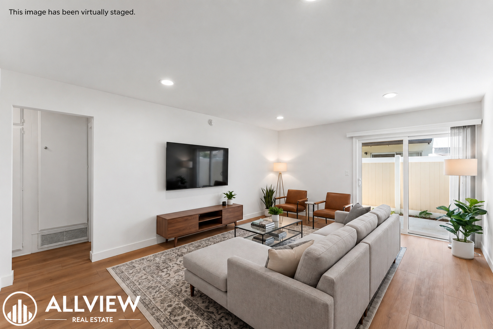 Huntington Beach Apartment: 16661 Bartlett Lane