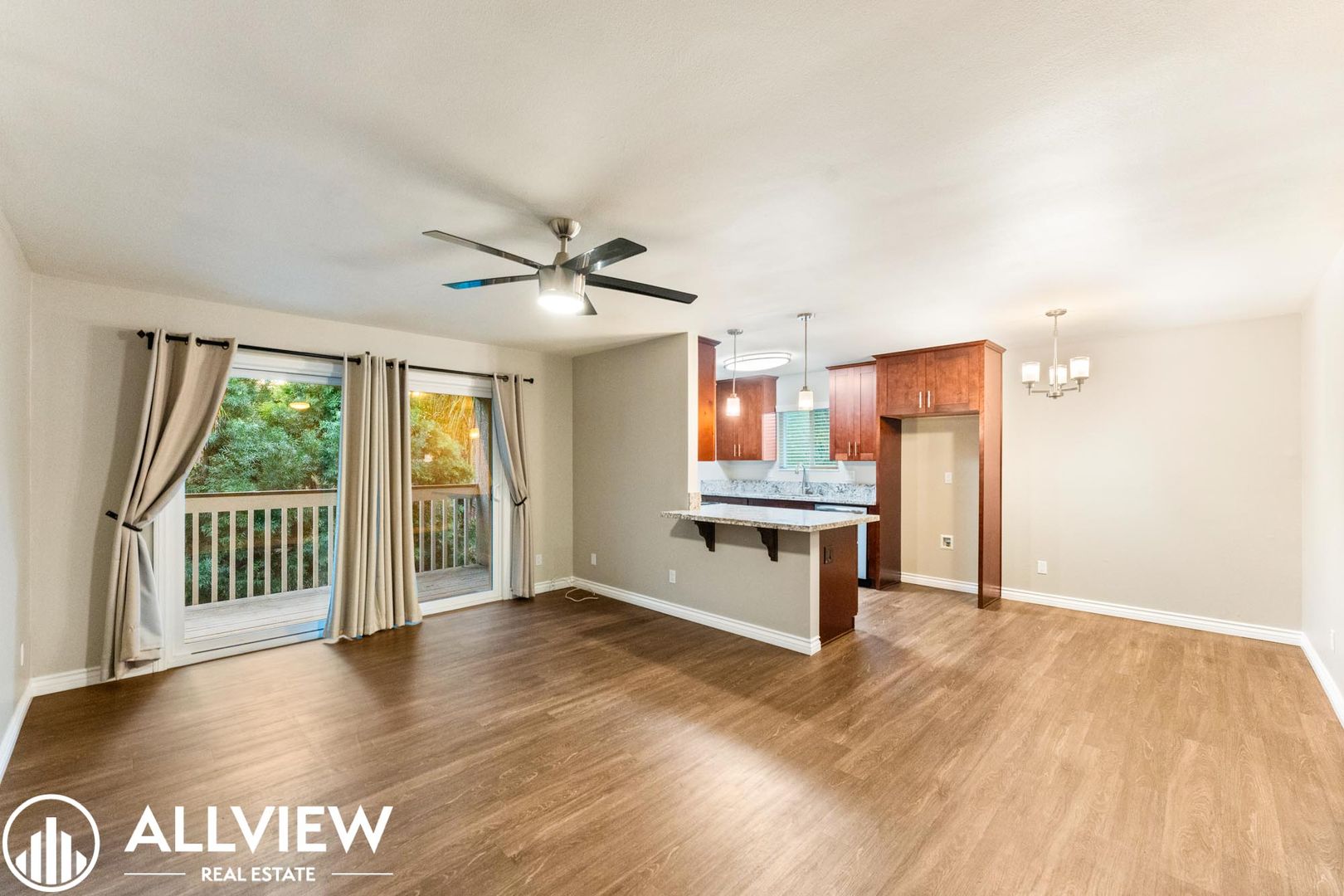 Costa Mesa Apartment: 2470-2472 Santa Ana Ave