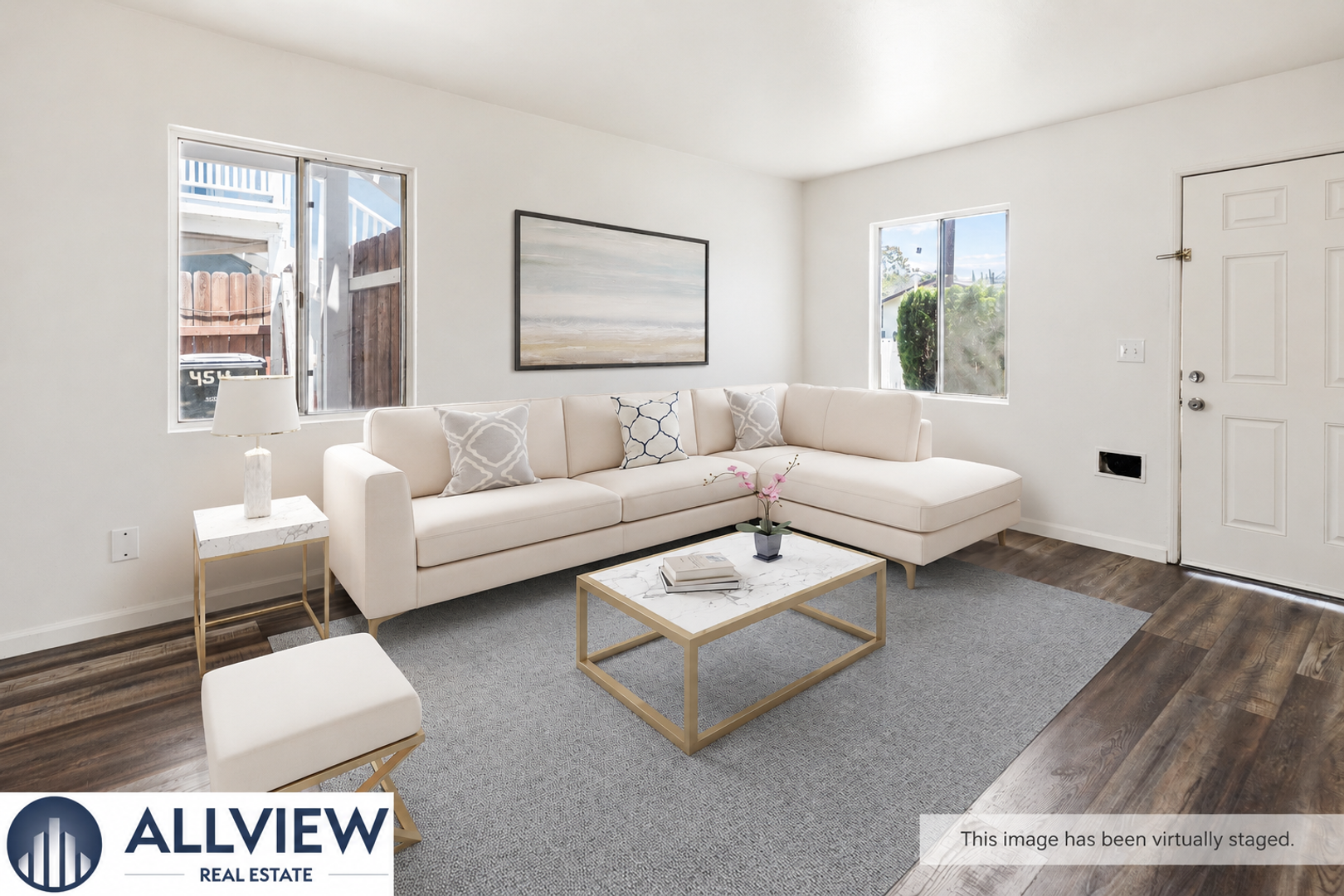 Orange Apartment: 452 South Shaffer Street