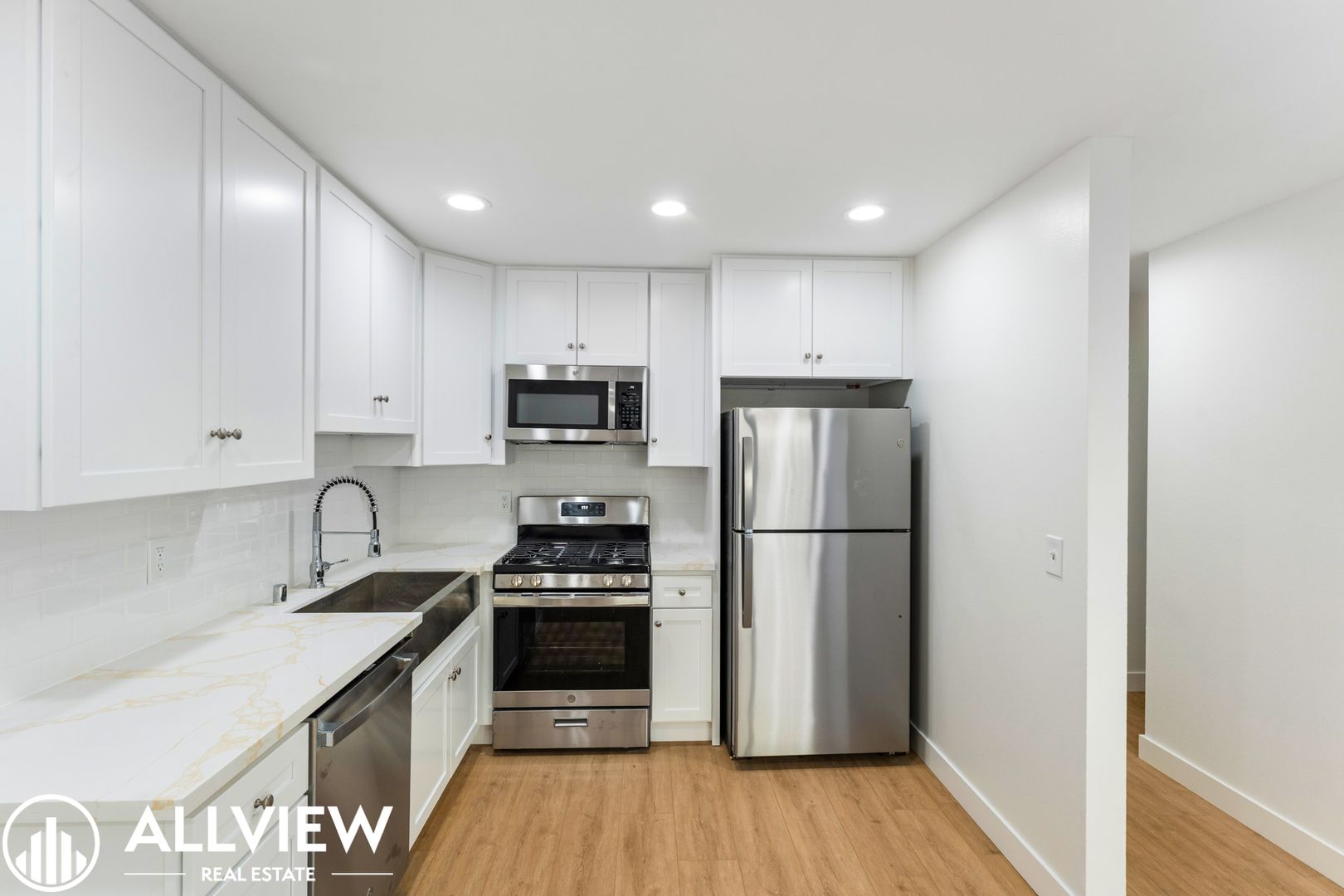 Huntington Beach Apartment: 16651 Tunstall Lane