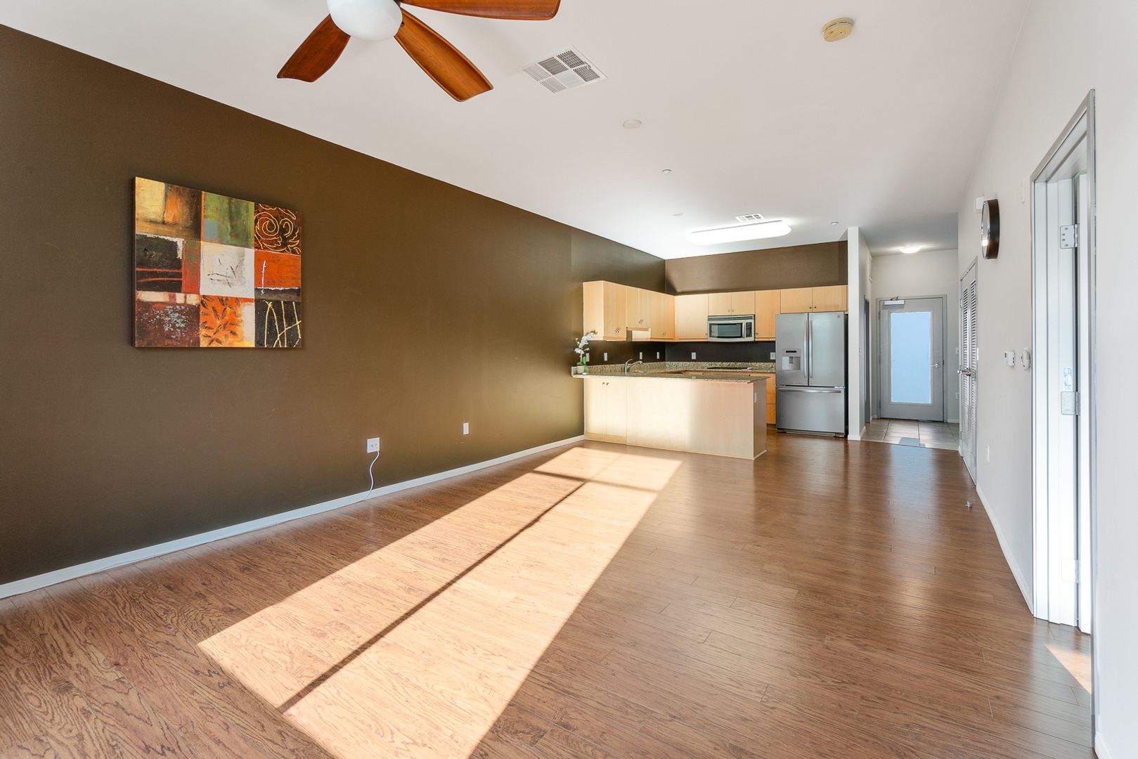 Anaheim Condo: 435 West Center Street Promenade