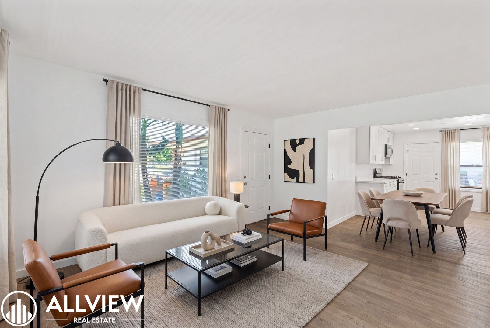 San Clemente Apartment: 161 Avenida Del Poniente