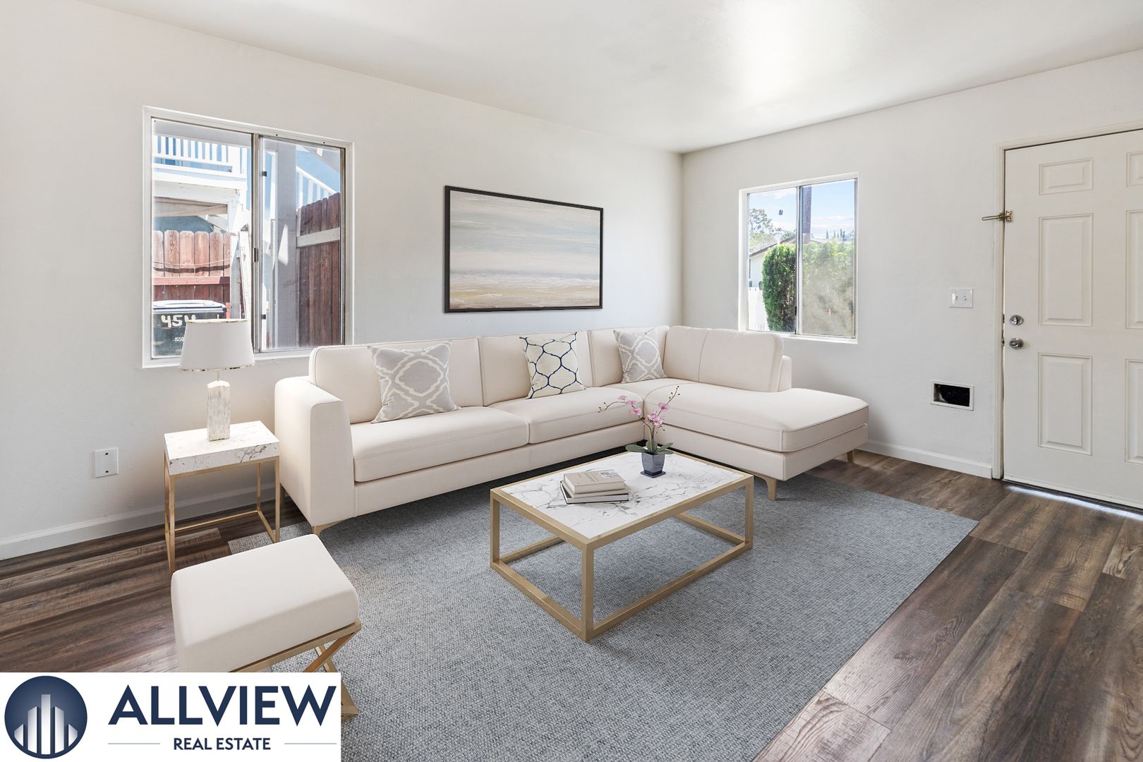 Orange Apartment: 452 South Shaffer Street