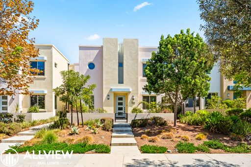 Gorgeous 3-Bedroom in Irvine’s Parasol Park – photo 1