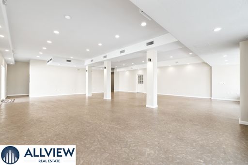130 E 17th St - M – photo 1
