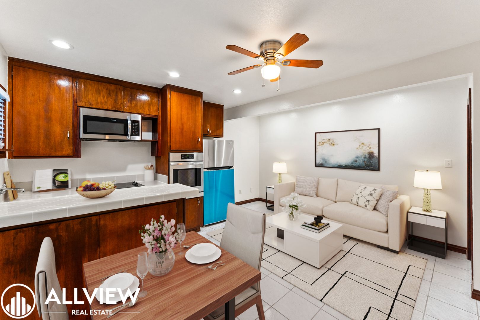 Seal Beach Apartment: 136 13th Street