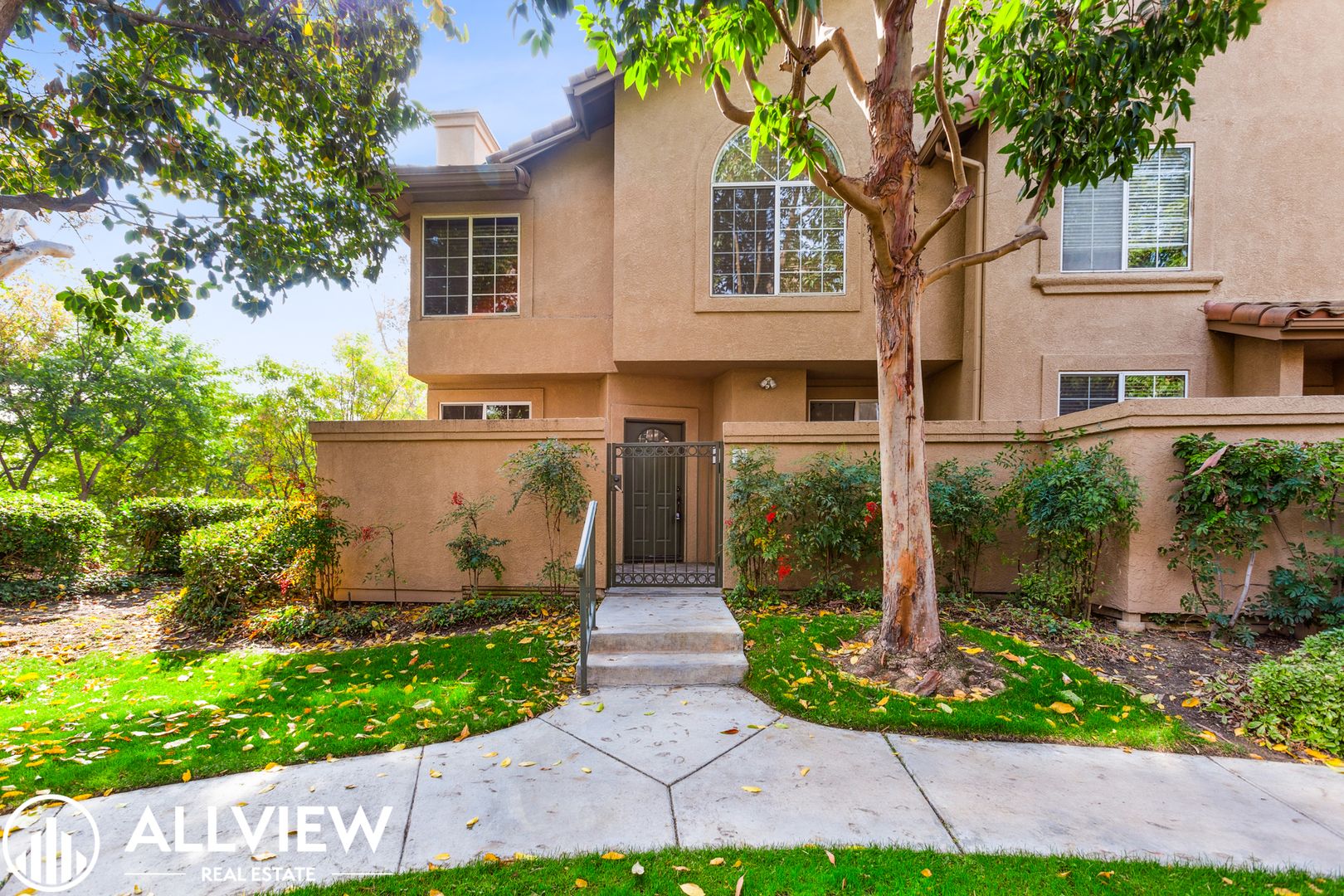 Aliso Viejo House: 2 Sentinel Place