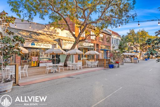 Luxury Retail Shop in the heart of Forest Ave – photo 1