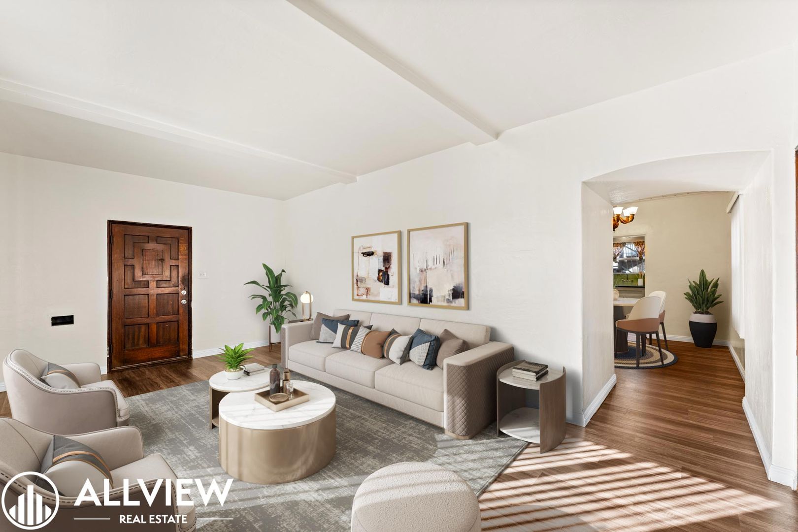 Long Beach Apartment: 2200 Chestnut Avenue