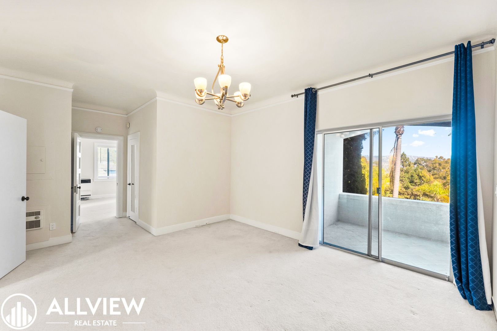 Laguna Beach Apartment: 770 Hillcrest Drive