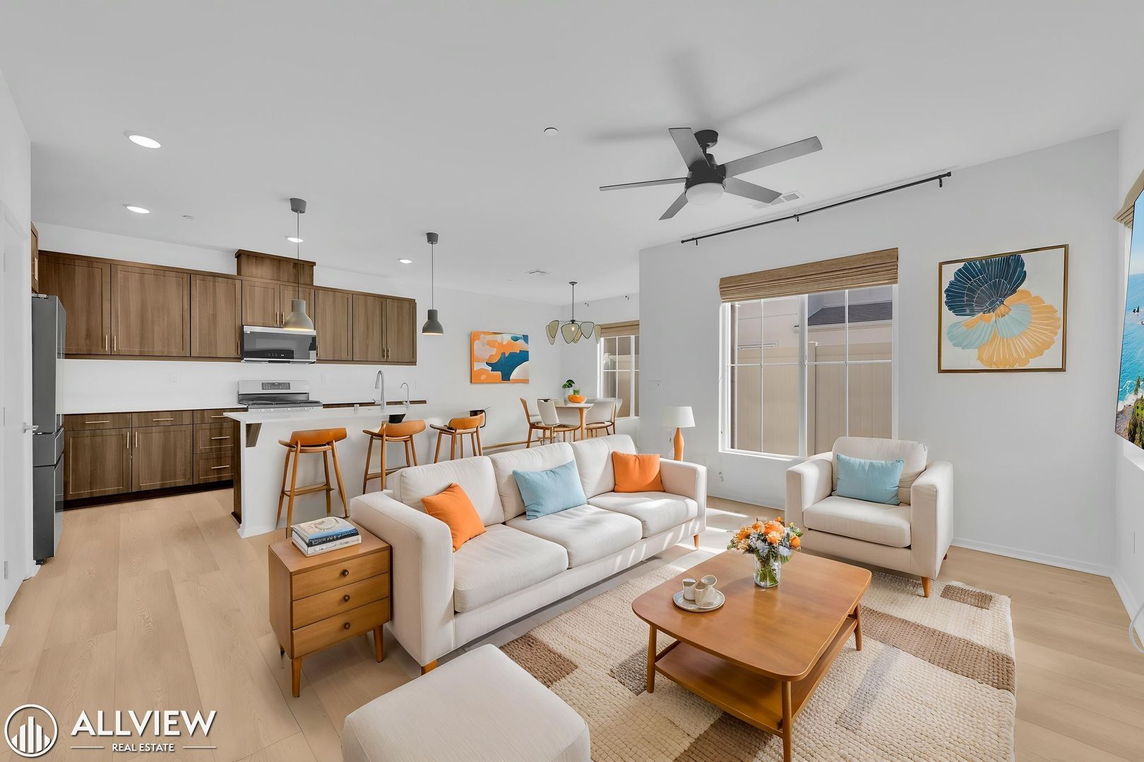 Fallbrook House: 203 Woodland Place