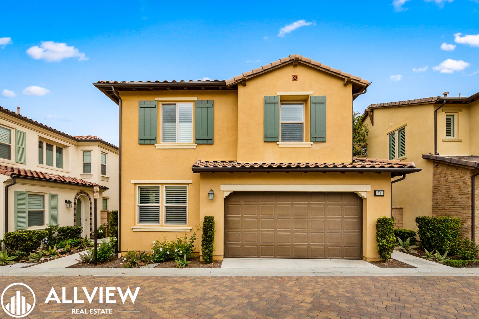 Lake Forest House: 71 Fuchsia