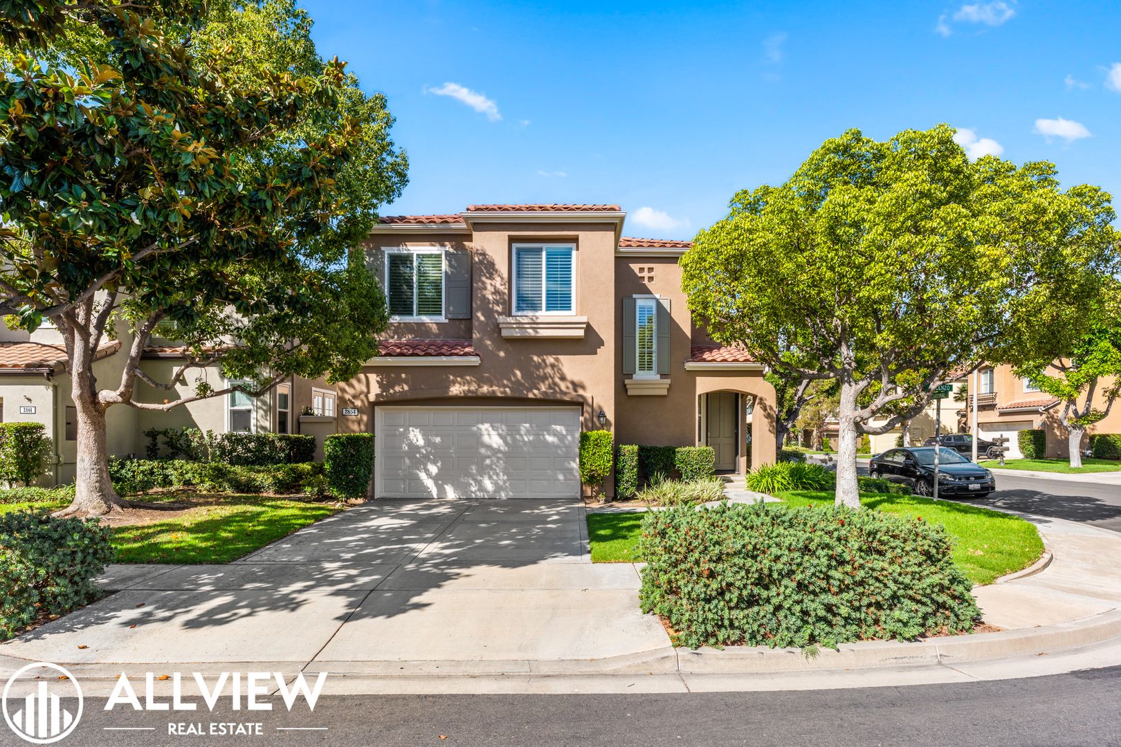 Tustin House: 2854 Vicenzo Drive
