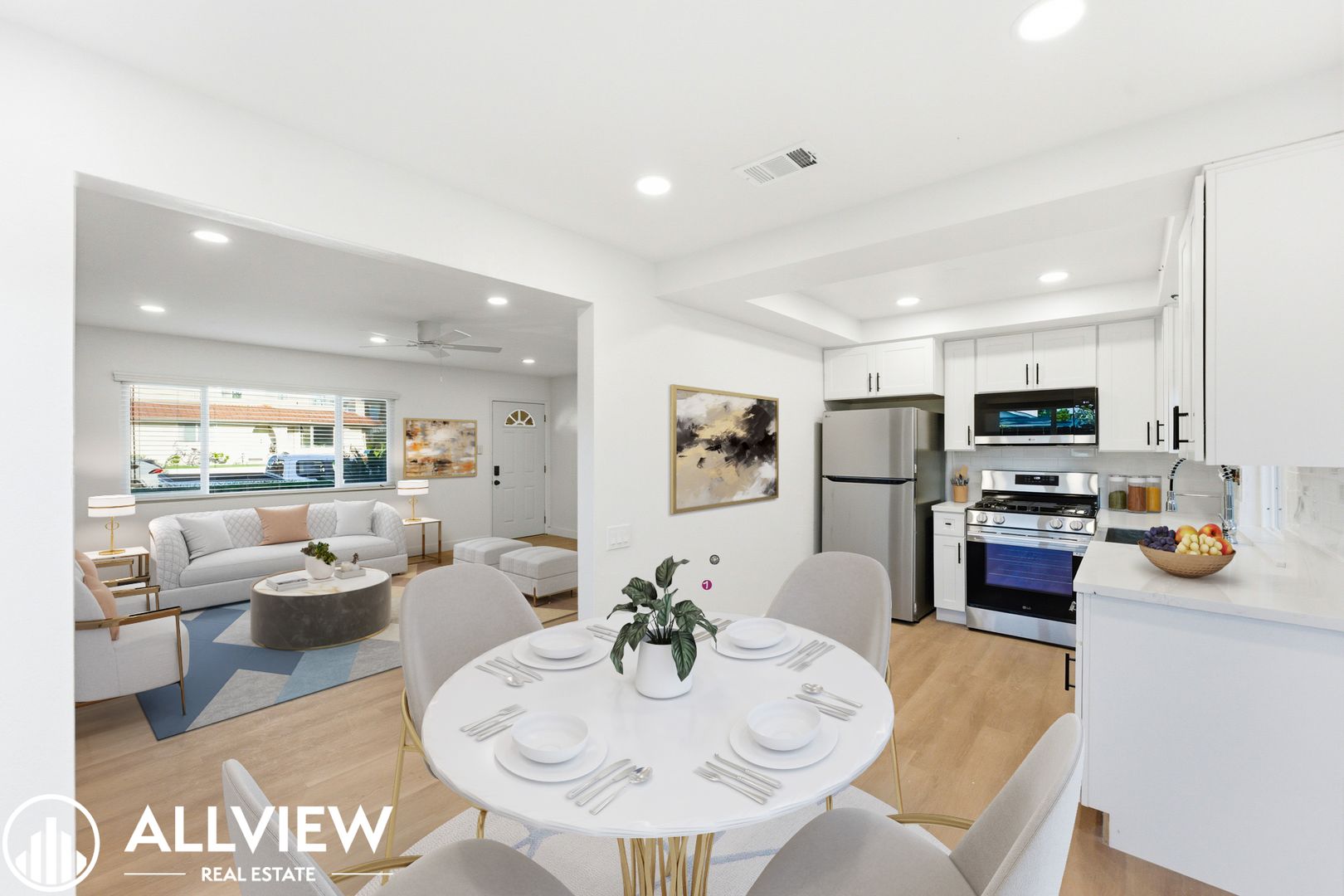 Huntington Beach Apartment: 16781 Bardon Lane