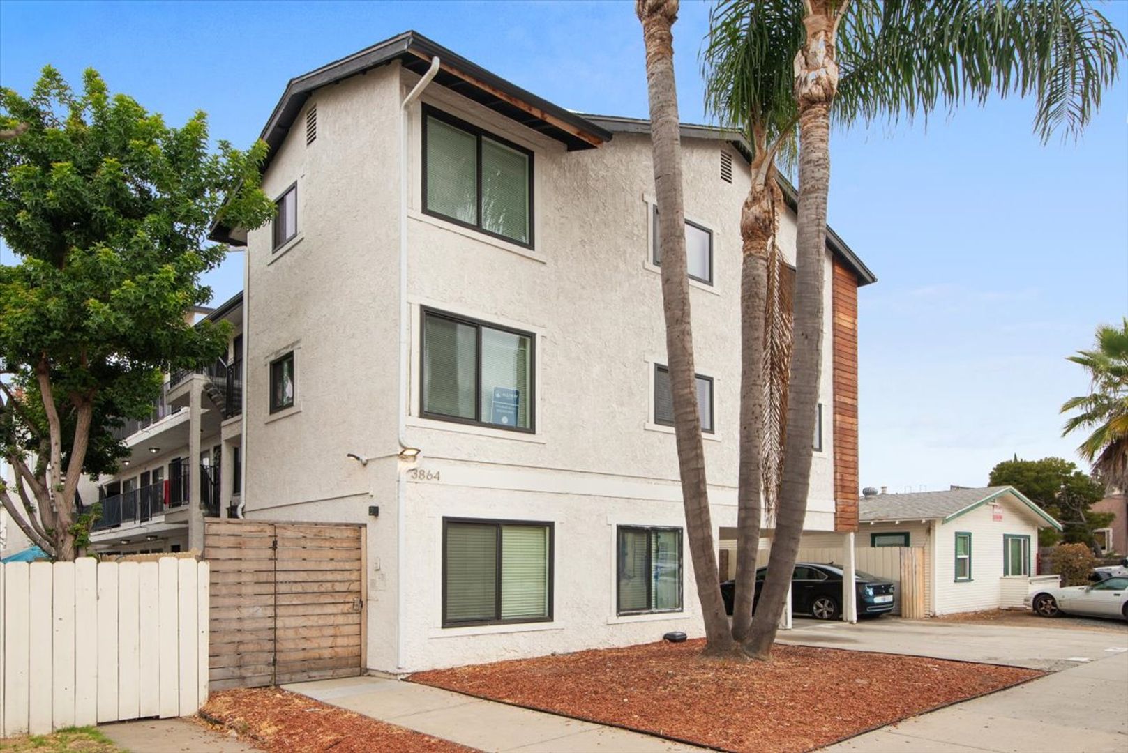 San Diego Apartment: 3864 35th Street
