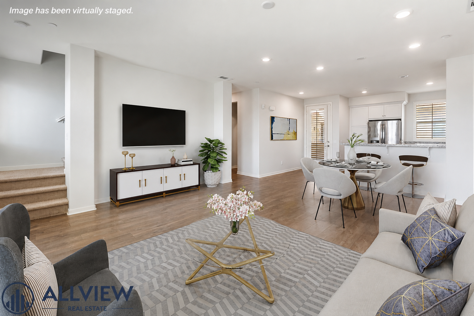 Anaheim House: 1531 East Lincoln Avenue