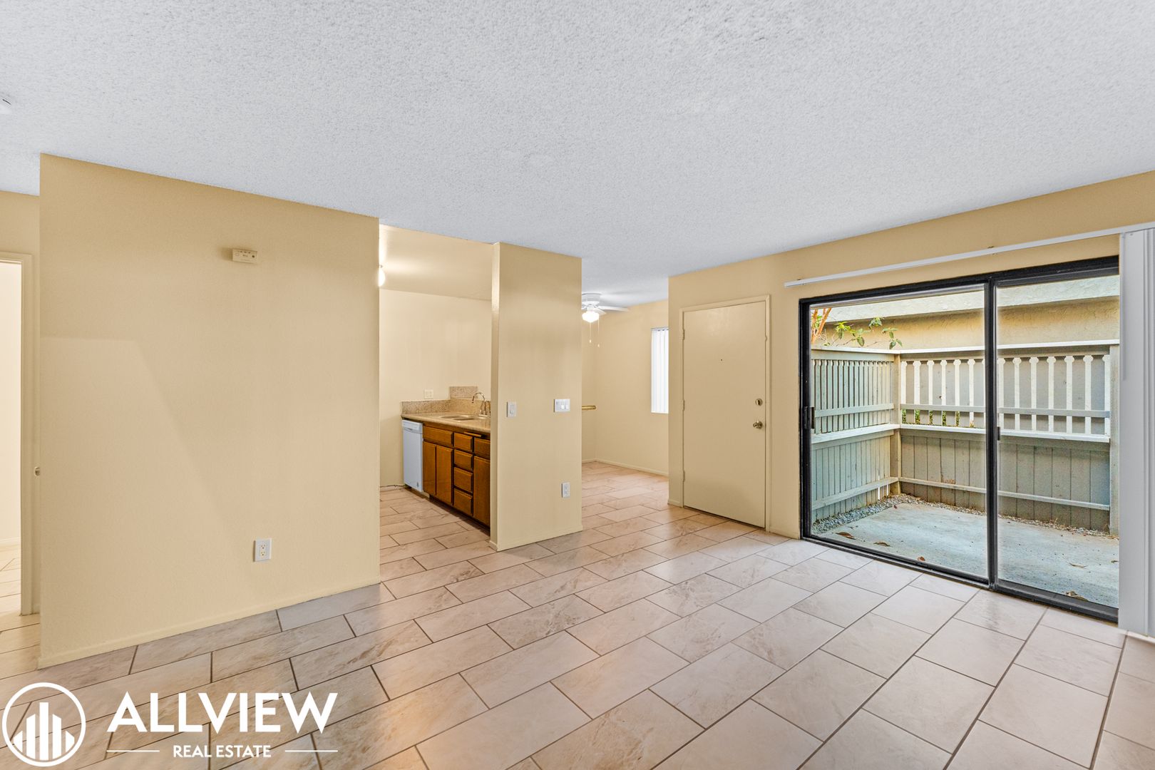Huntington Beach Apartment: 16621 Jib Circle