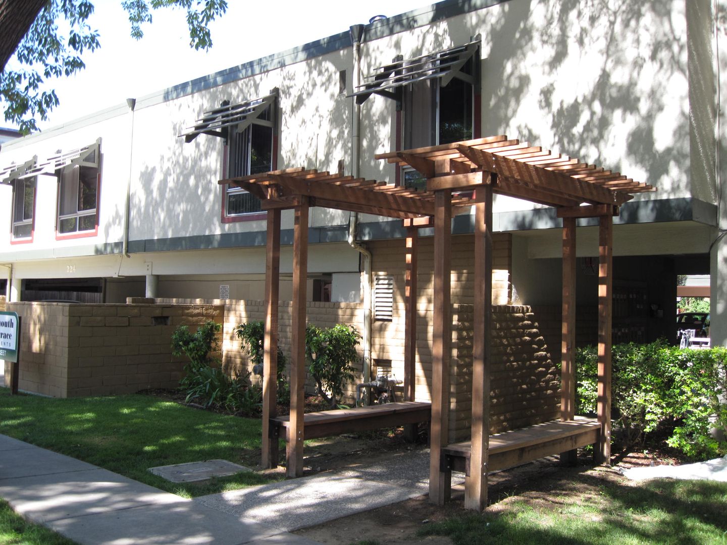 Davis Apartment: 224 A Street