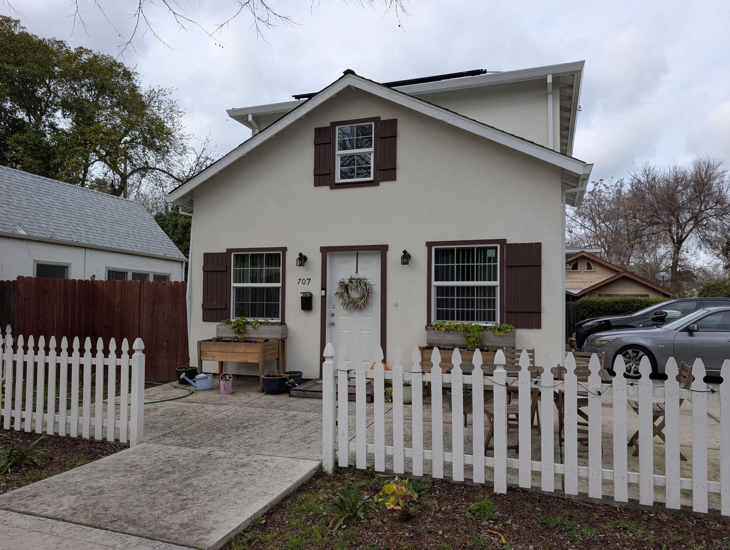 Davis House: 707 5th Street