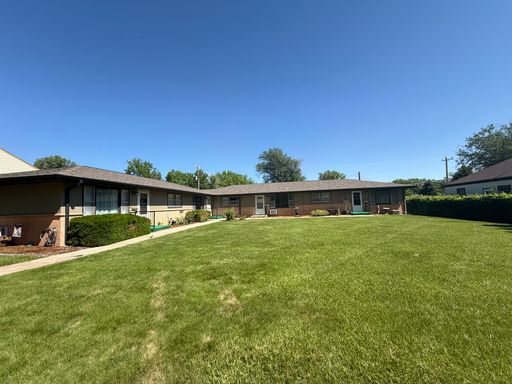 Two bedrooms, one-bathroom, Single level, apartment located in Gering, NE