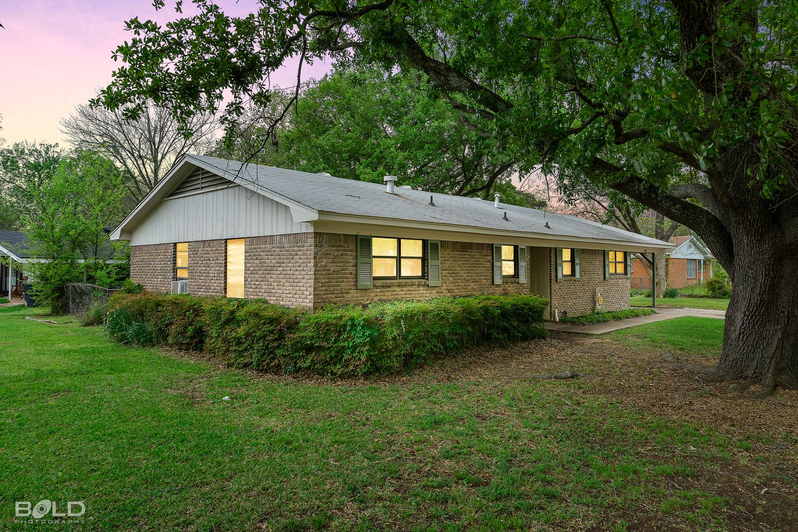Bossier City House: 2614 Rosedale Place