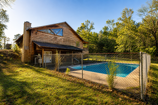 Quiet Country Living!