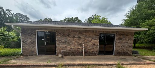 3843 N. Market St. – photo 1