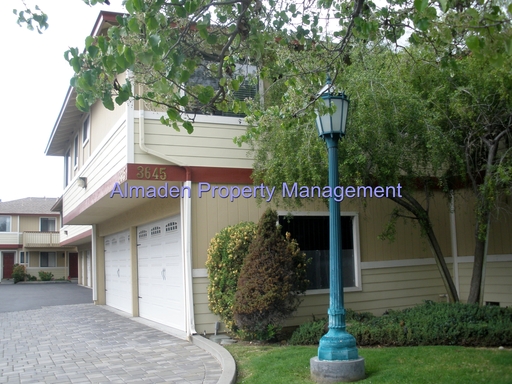 Upstairs Unit near Los Gatos Border! Easy Access to 85 & 17! Central A/C