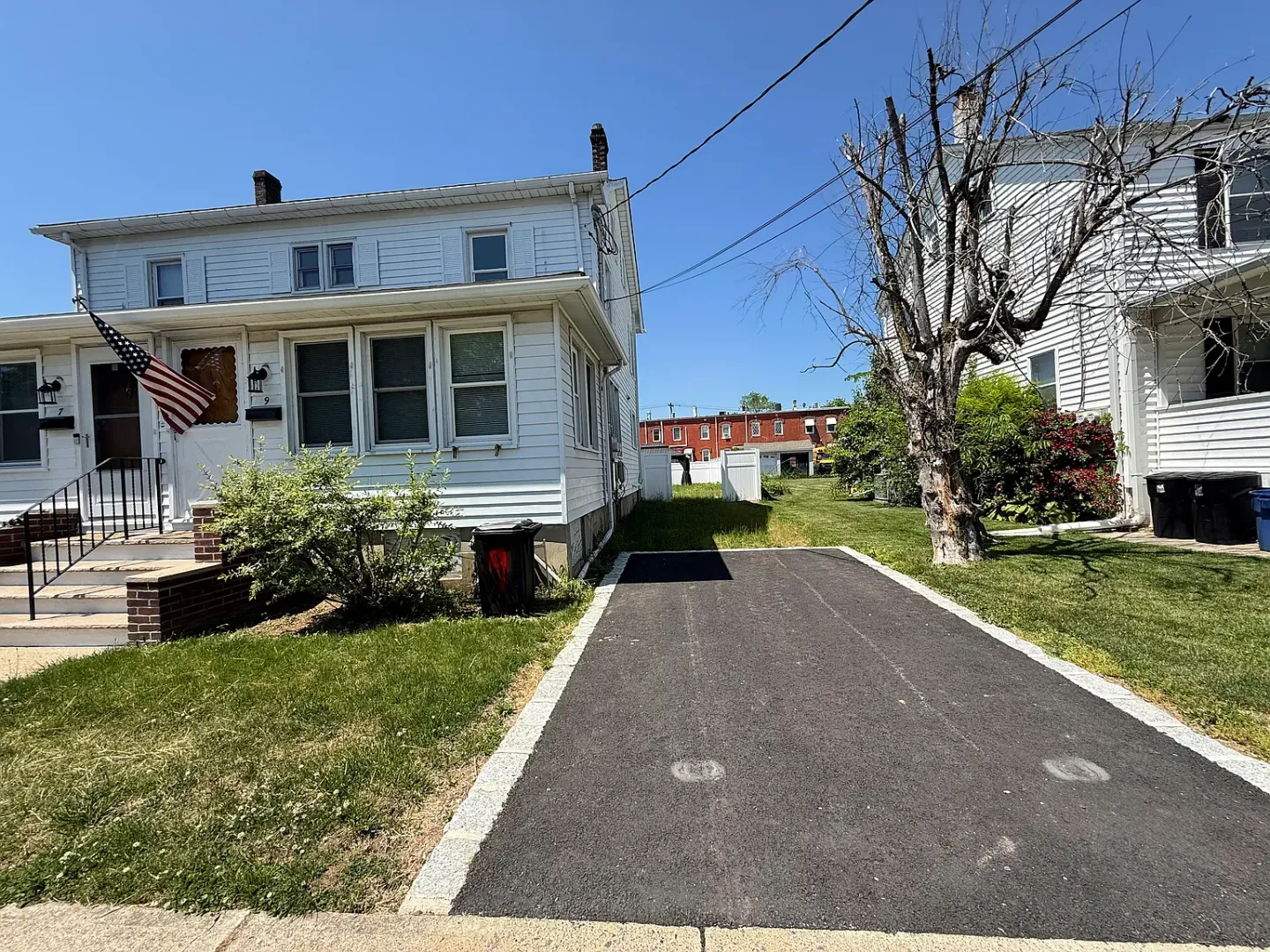 Raritan House: 9 Church St