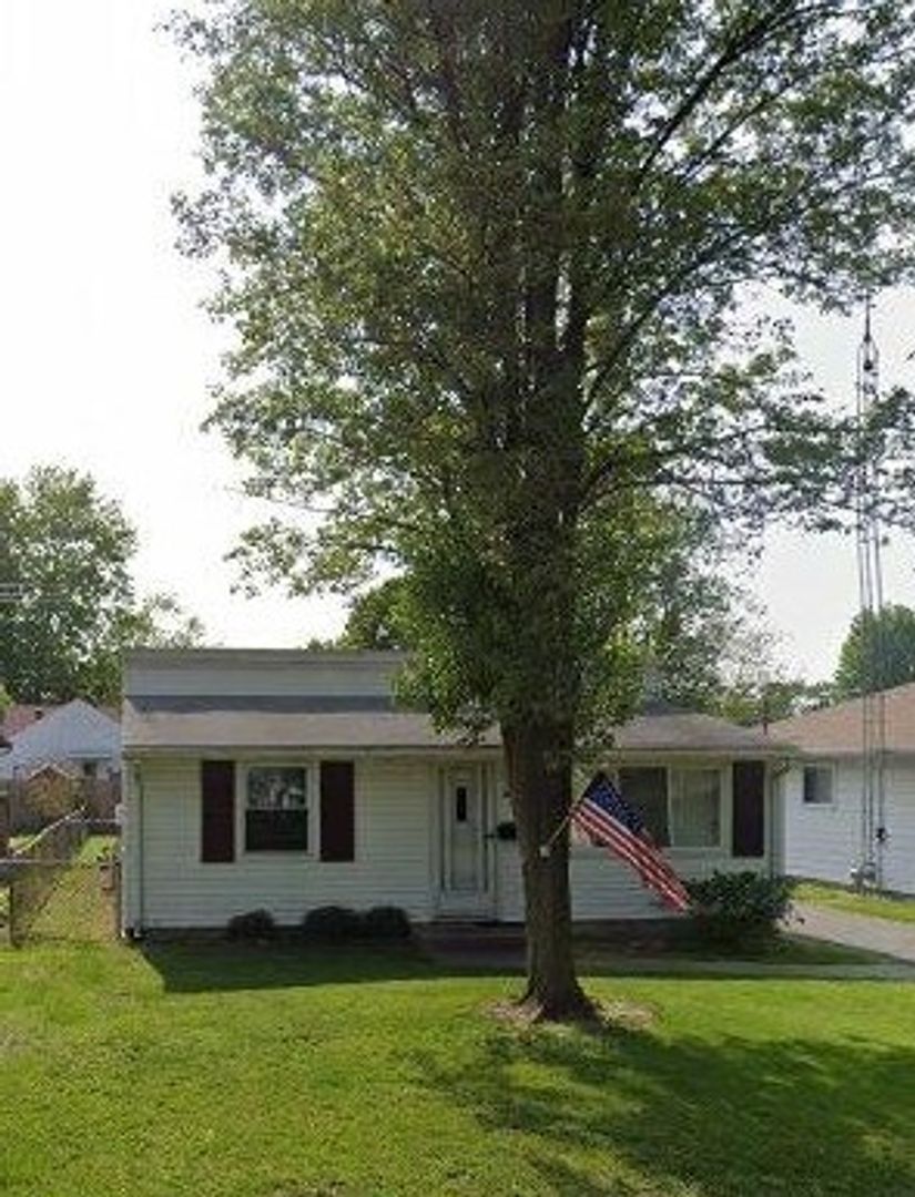 Toledo House: 5665 Vail Ave