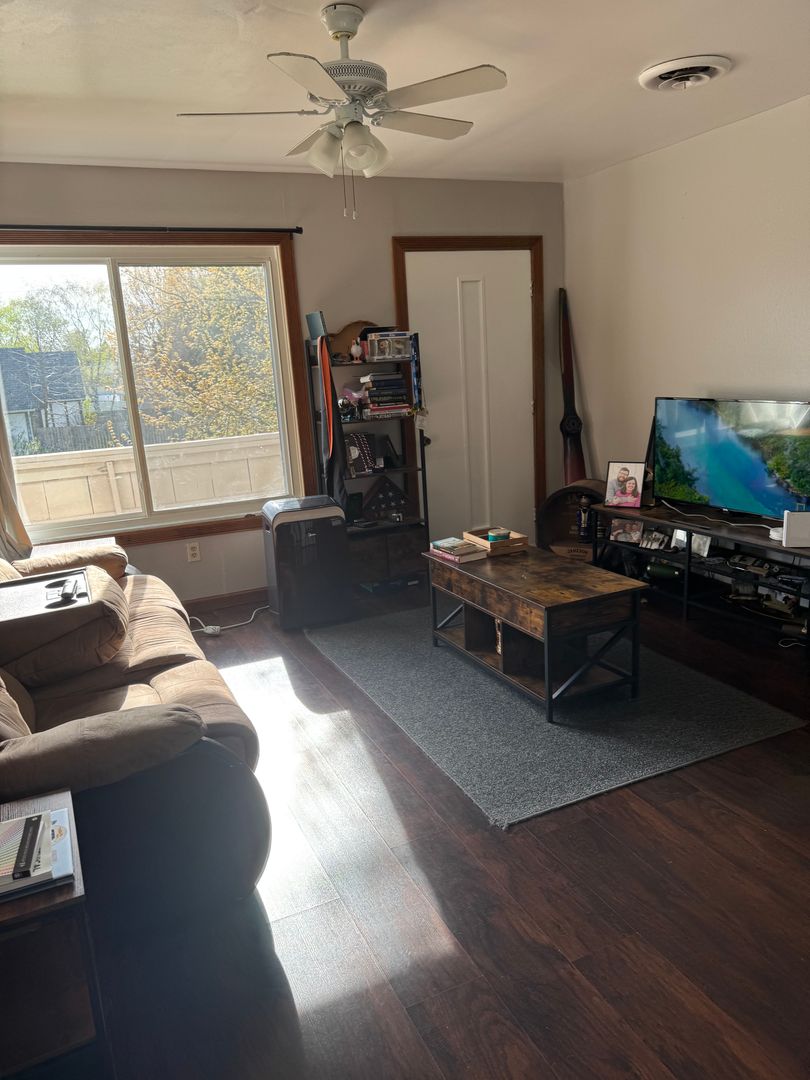 Bowling Green House: 700 Jackson B