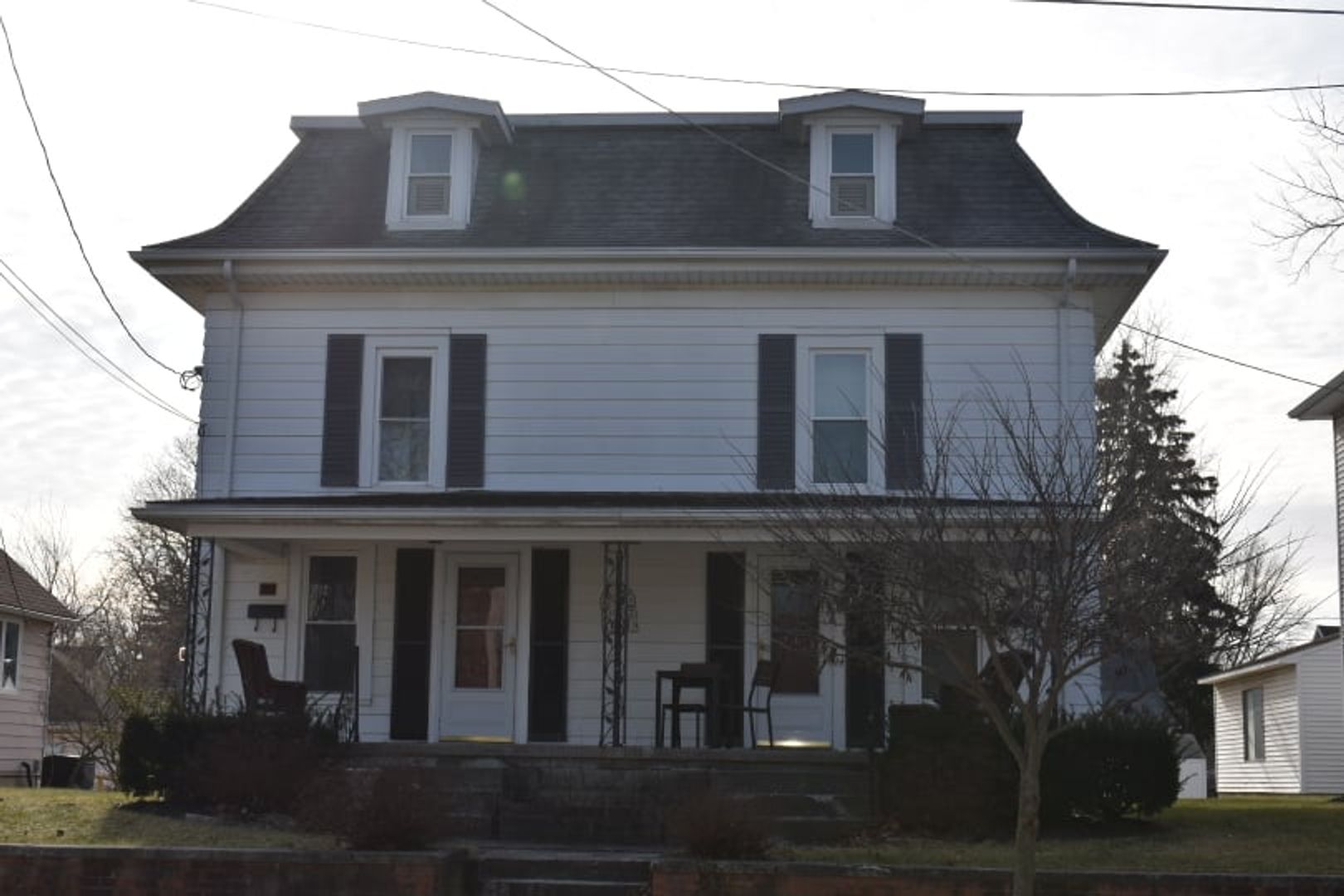 Bowling Green House: 128 Byall